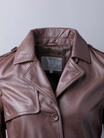 Perth women’s trench coat in classic beige with tailored fit and belt detail