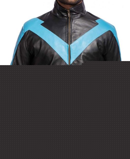 alt="Men's Nightwing leather jacket inspired by Dick Grayson costume"

alt="Black and blue PU leather Nightwing cosplay jacket for men"

alt="Front view of Nightwing biker-style jacket with YKK zipper"

alt="Stand collar Nightwing motorcycle jacket with open hem cuffs"

alt="Side angle of Dick Grayson Nightwing PU leather cosplay outfit"

