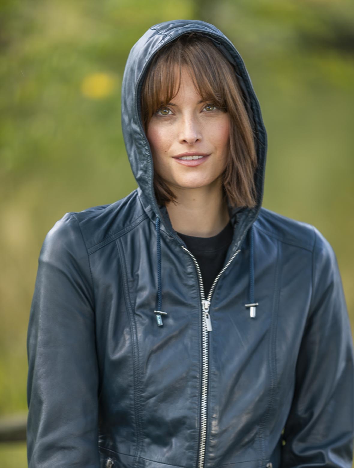 Saltcoats hooded leather jacket in black – stylish men’s outerwear with attached hood and modern American streetwear look
